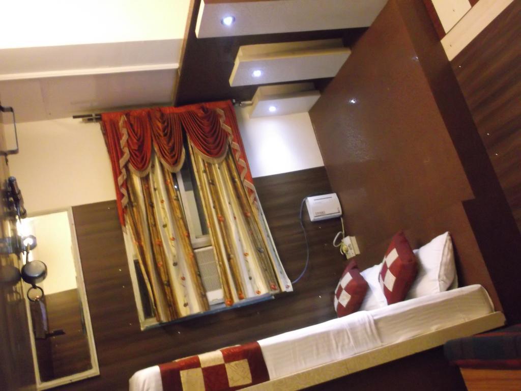 Hotel Abhineet Palace Divisione di Divisione di Jaipur Esterno foto