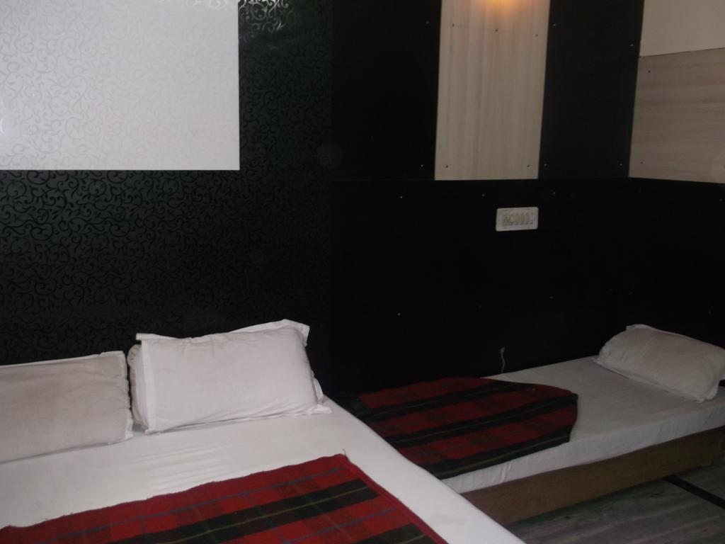 Hotel Abhineet Palace Divisione di Divisione di Jaipur Camera foto