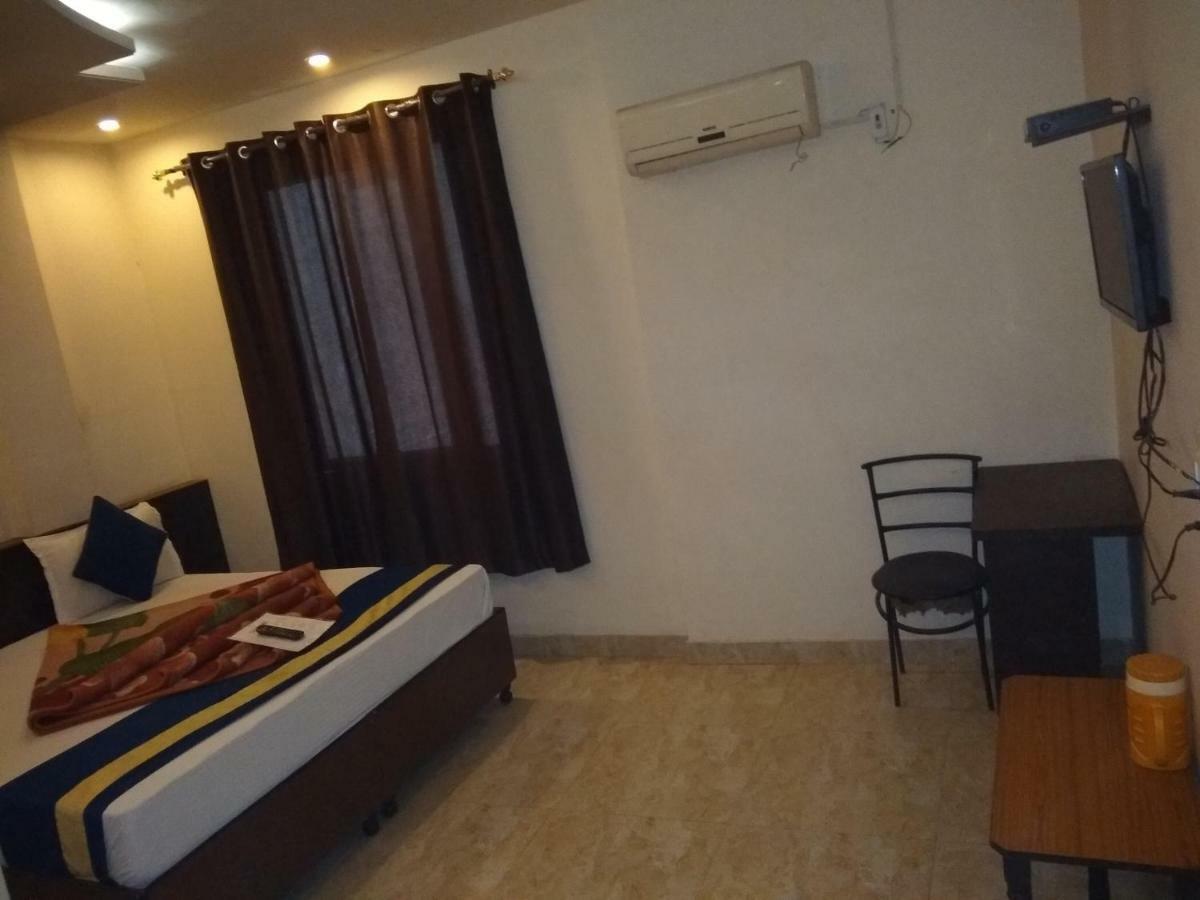 Hotel Abhineet Palace Divisione di Divisione di Jaipur Esterno foto